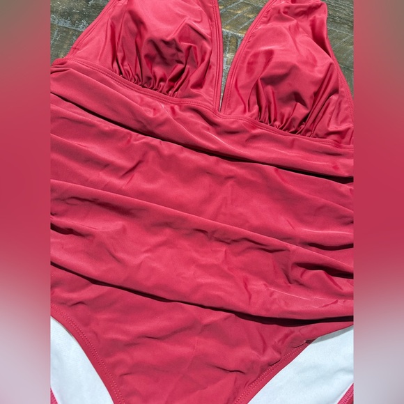 NWT Cupshe Burgundy Wine Tummy Control Halter Onepiece Bathing Suit Swimwear XL - Picture 3 of 13